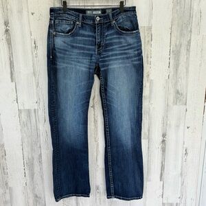 BKE Men’s Derek Boot Leg Blue Denim Jeans Zip & Button Closure Size 32X31X9.5”